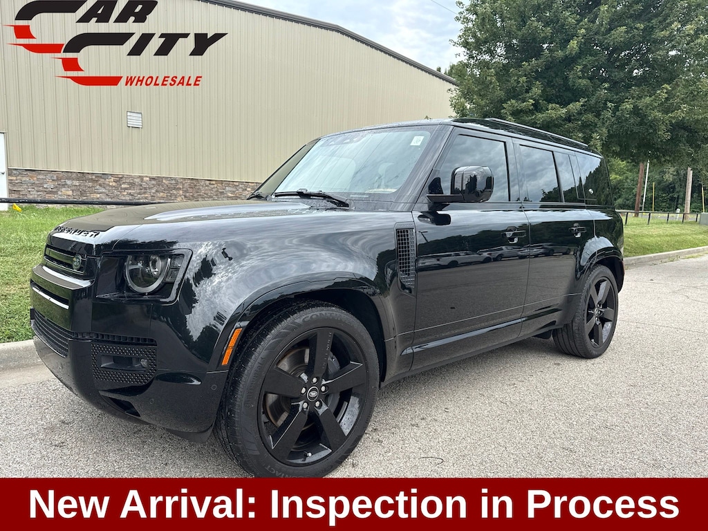 Used 2024 Land Rover Defender 110 X-Dynamic SE SUV