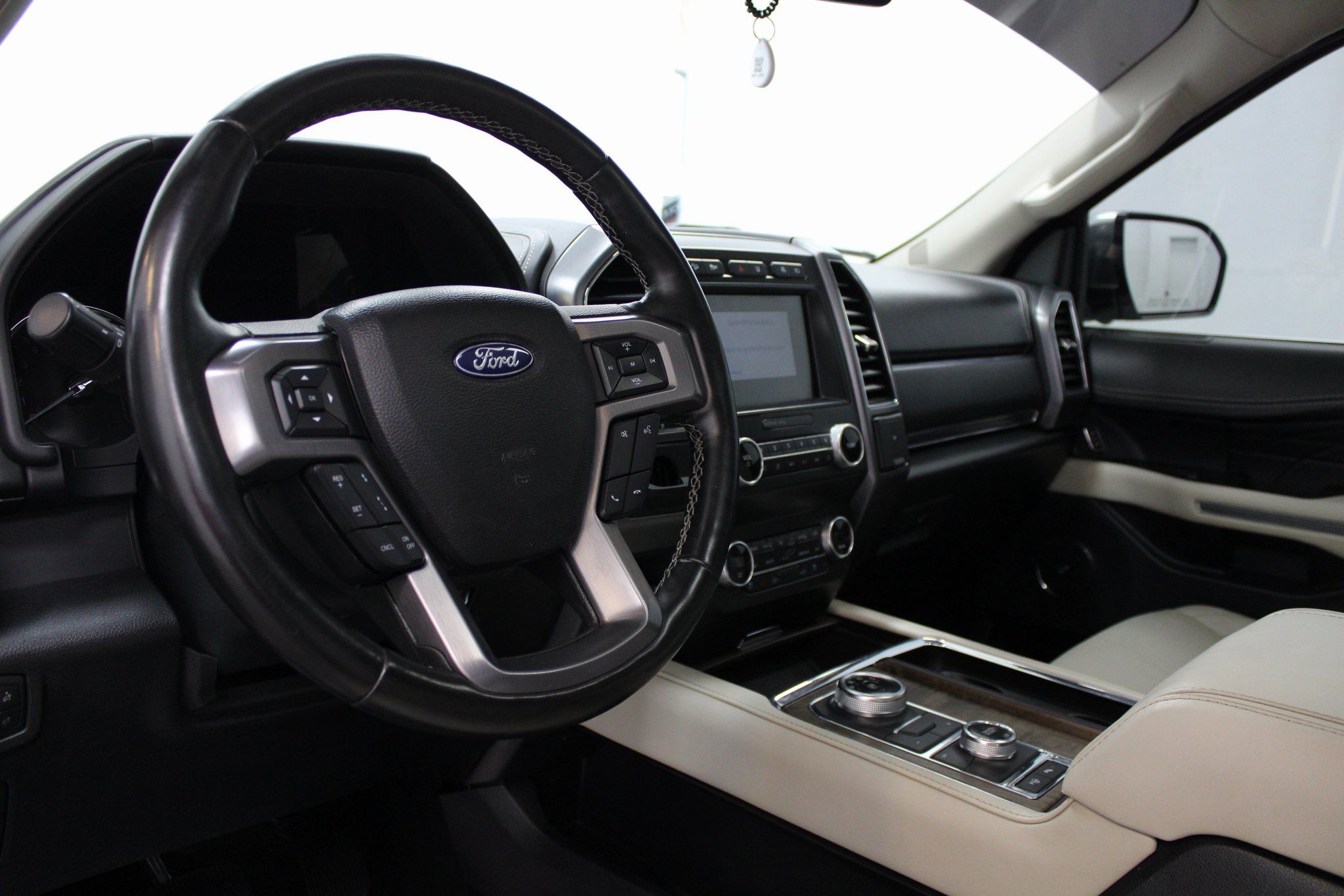 2021 Ford Expedition Platinum - Photo 19