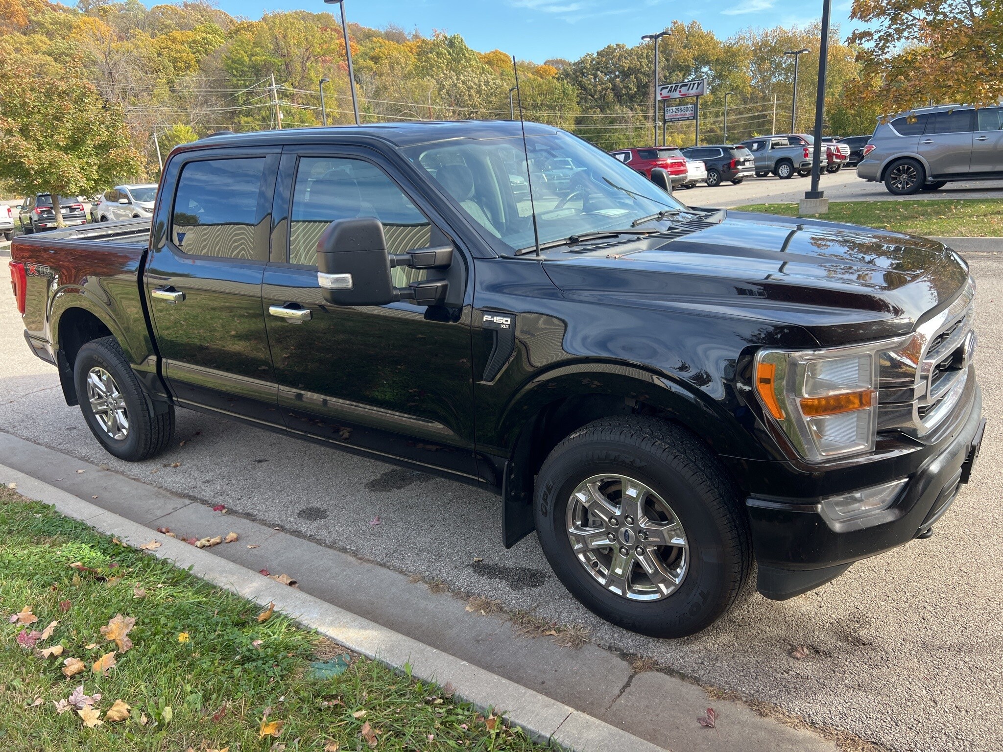 2022 Ford F-150 XLT photo 2