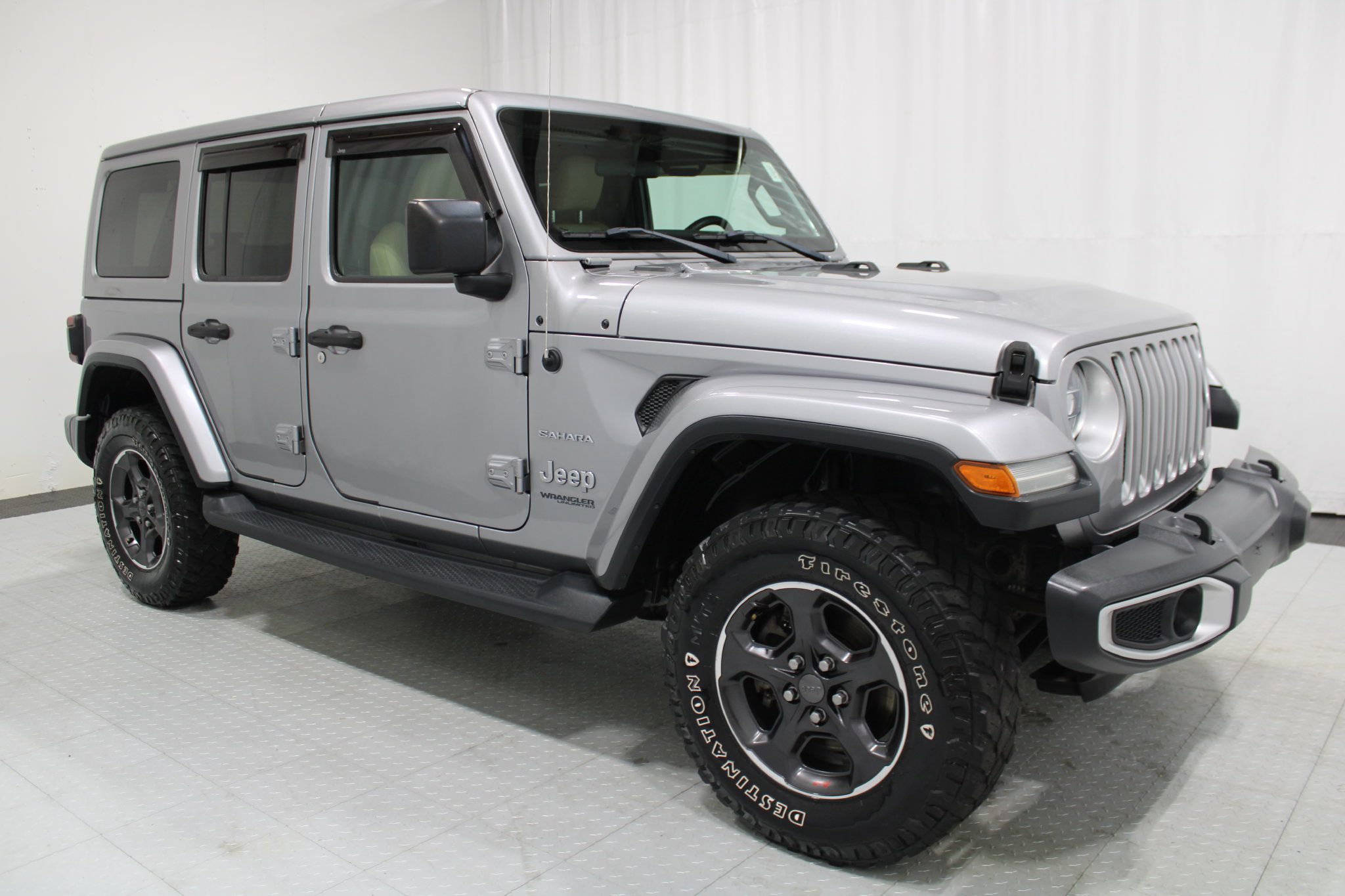 Used 2018 Jeep Wrangler Unlimited Sahara SUV