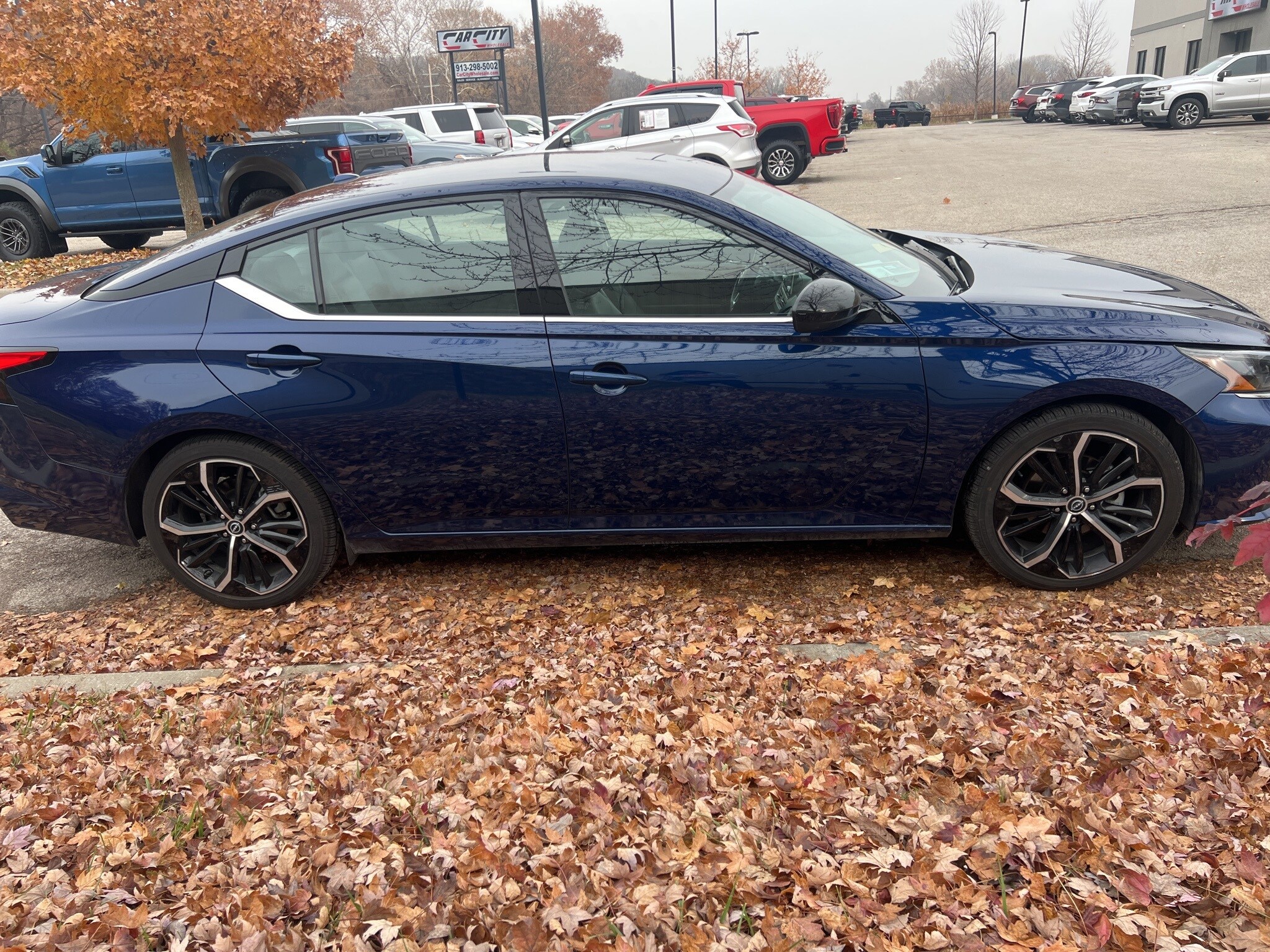 2024 Nissan Altima 2.5 SR photo 4