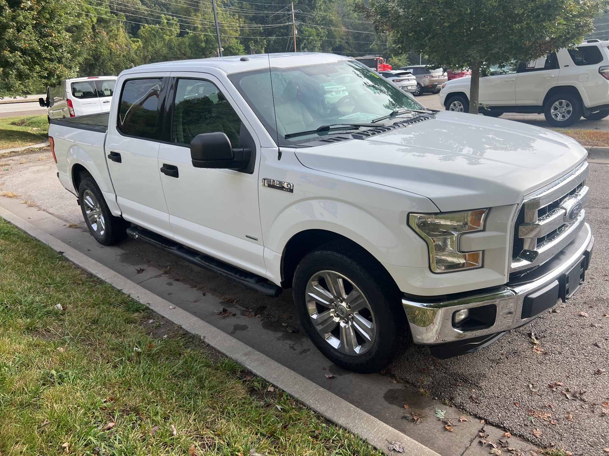 2016 Ford F-150 XLT photo 3