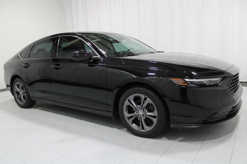 Used 2023 Honda Accord EX Sedan
