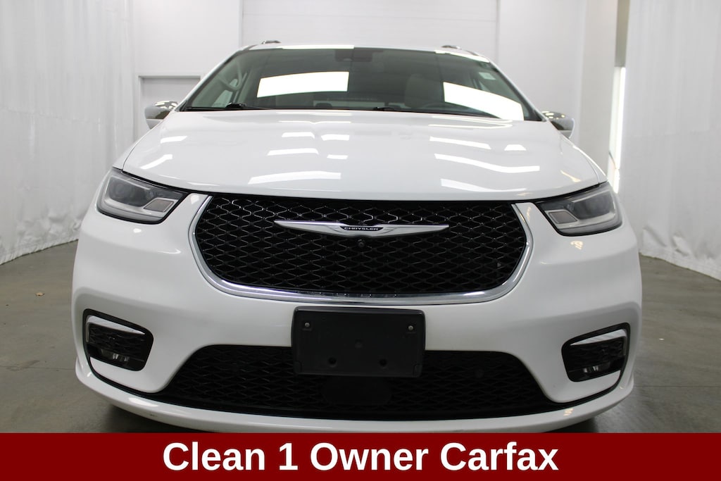 Used 2021 Chrysler Pacifica Limited Minivan/Van