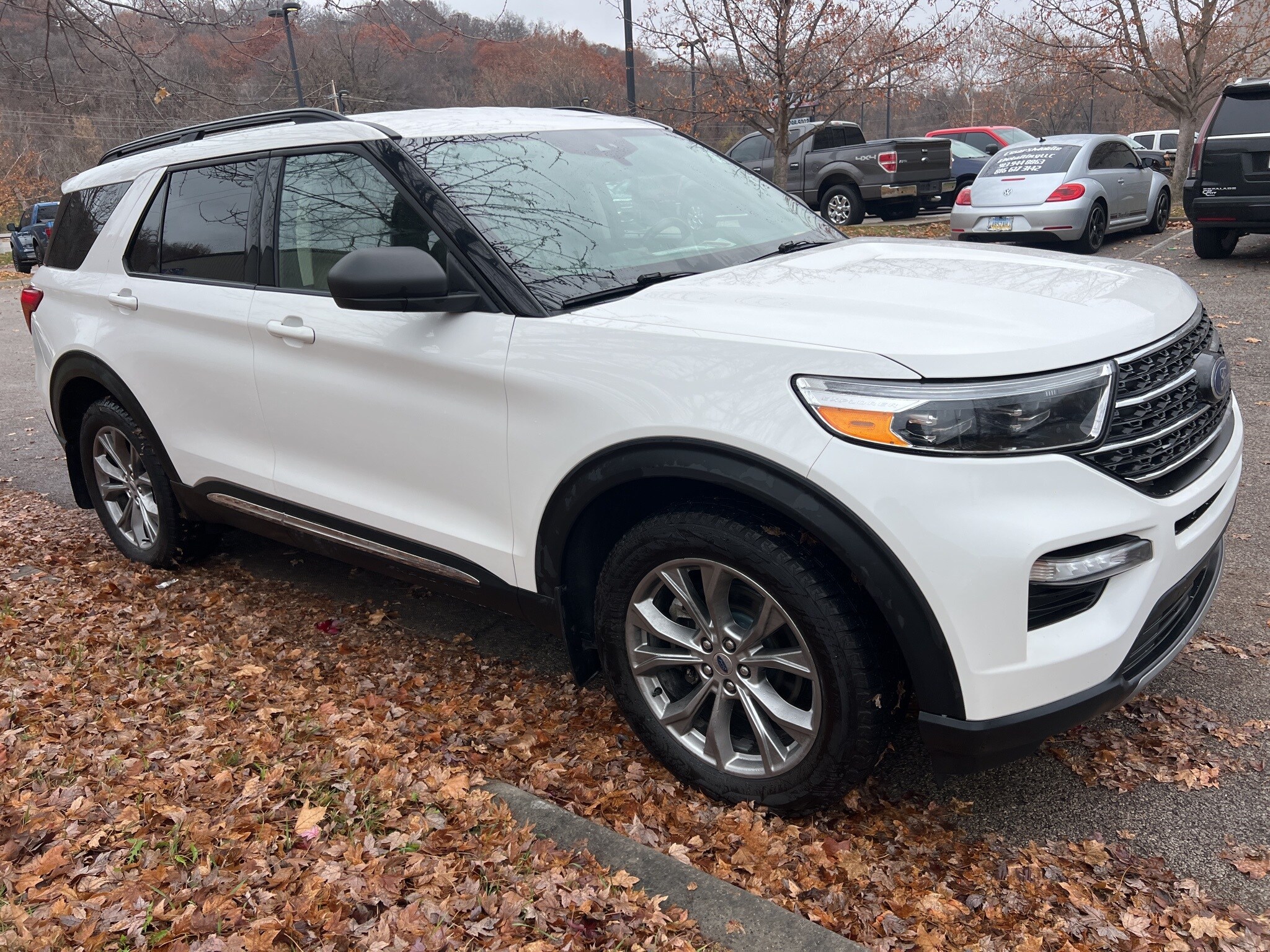 2022 Ford Explorer XLT photo 2