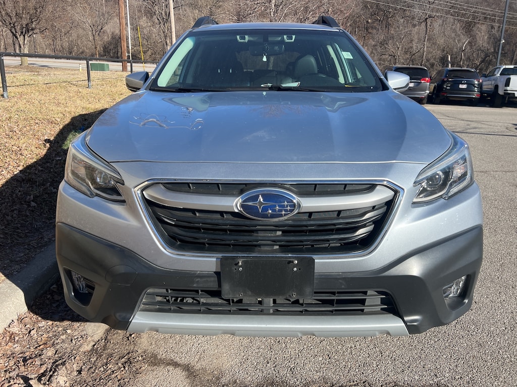 Used 2022 Subaru Outback Limited SUV