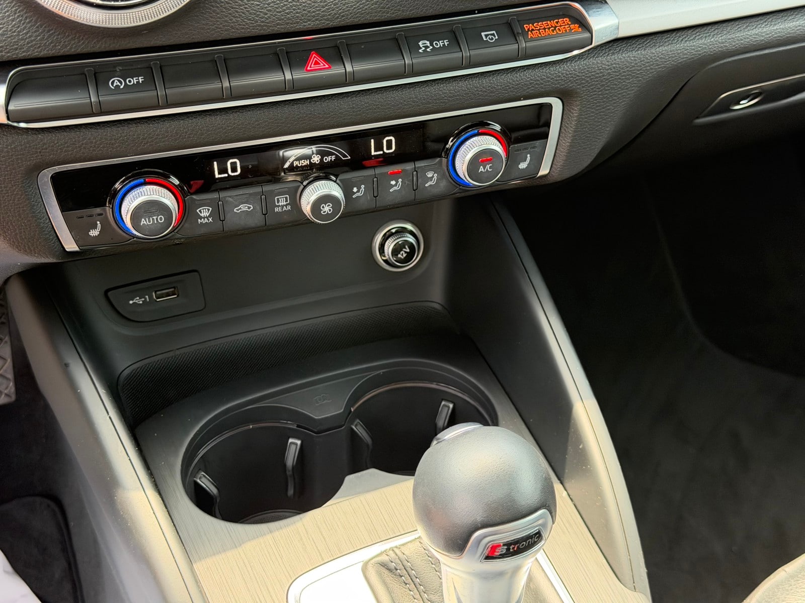 2018 Audi A3 Sedan Premium - Photo 9