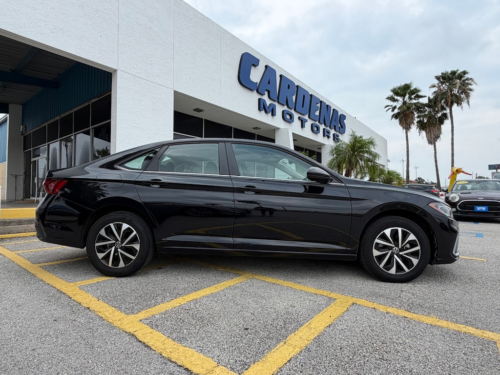 Used 2025 Volkswagen Jetta SEDAN