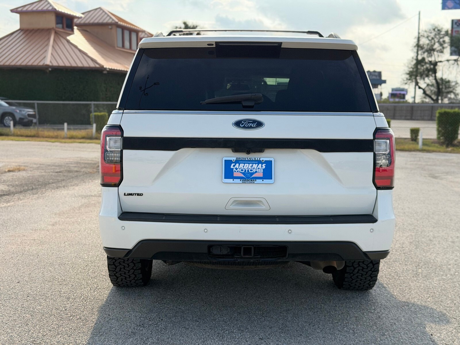 2021 Ford Expedition Limited photo 3