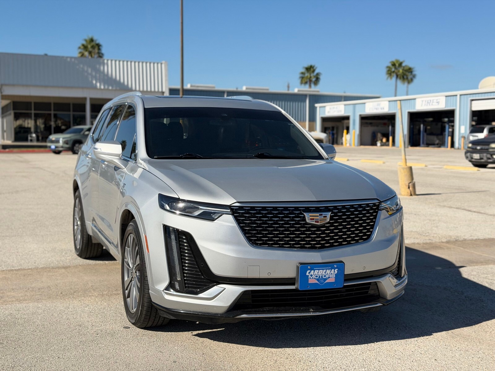 2020 Cadillac XT6 Premium Luxury photo 2