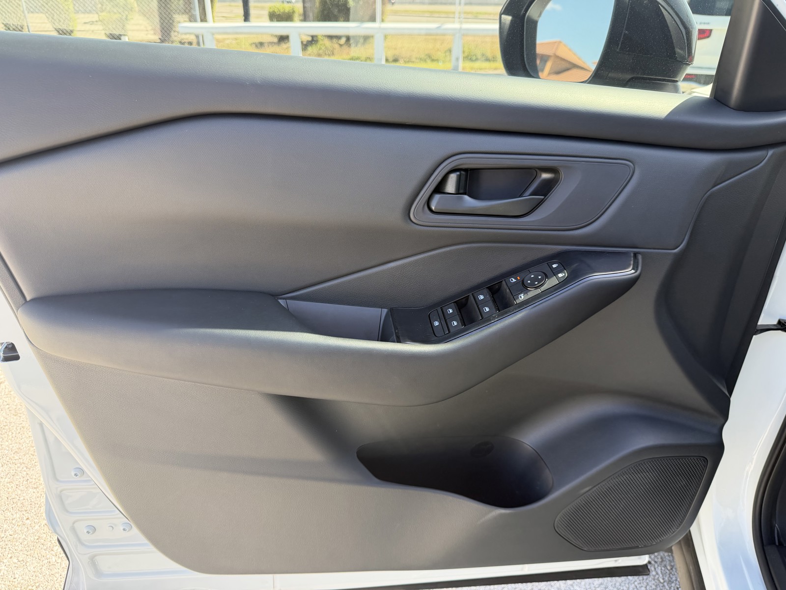 2026 Nissan Rogue S - Photo 15