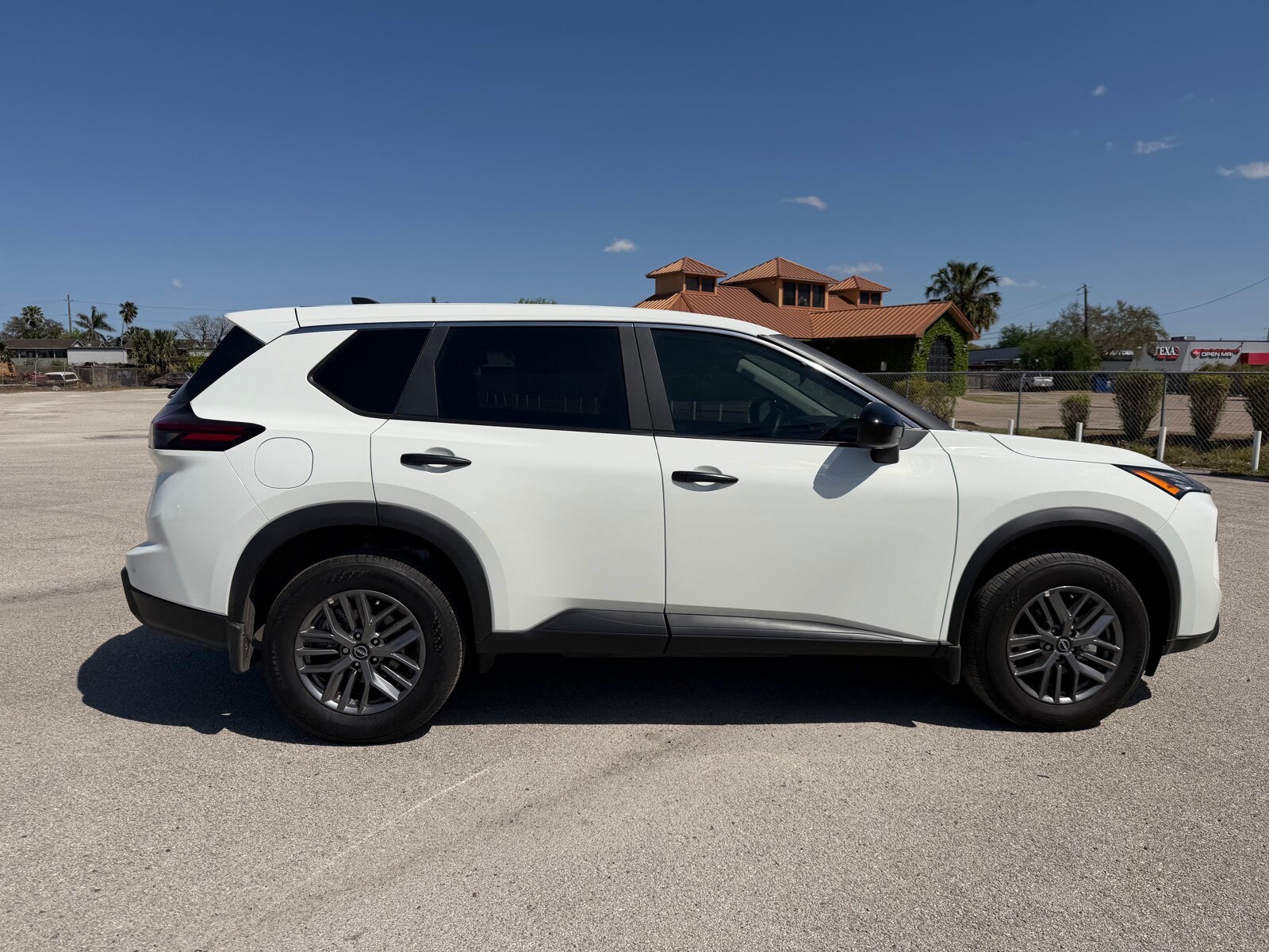 2026 Nissan Rogue S - Photo 5