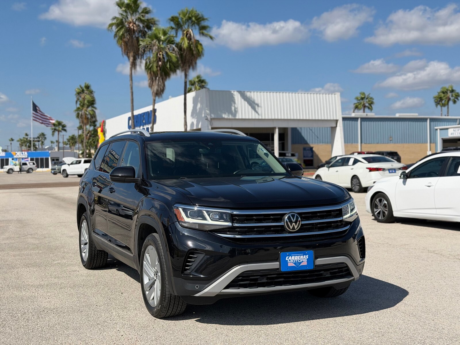 2021 Volkswagen Atlas SEL Premium photo 3