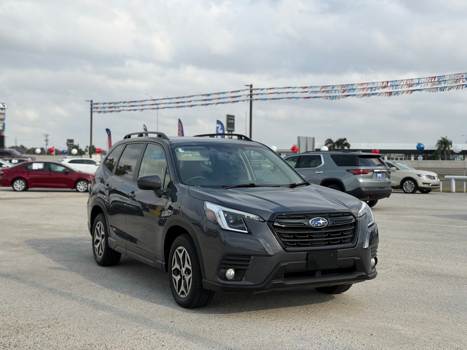 2023 Subaru Forester Premium photo 2
