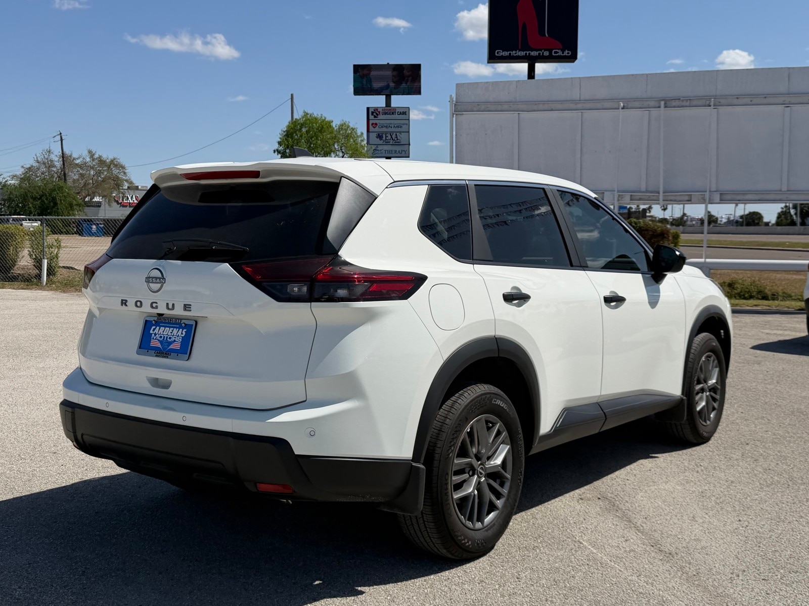 2026 Nissan Rogue S - Photo 6