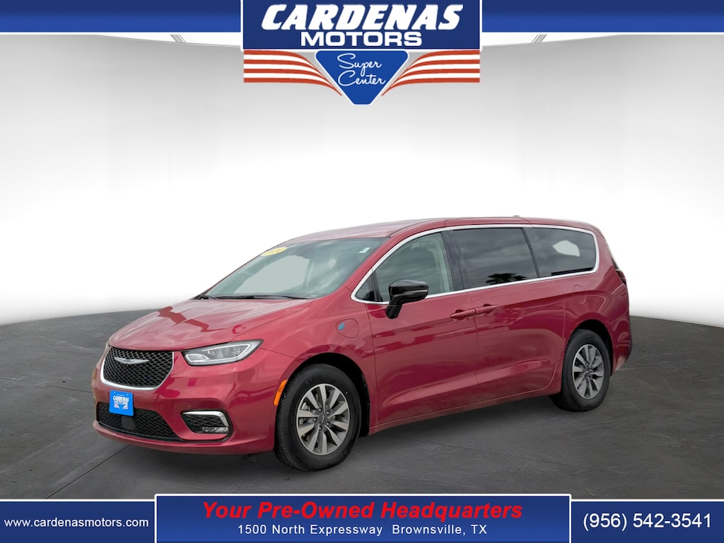 Used 2024 Chrysler Pacifica VAN