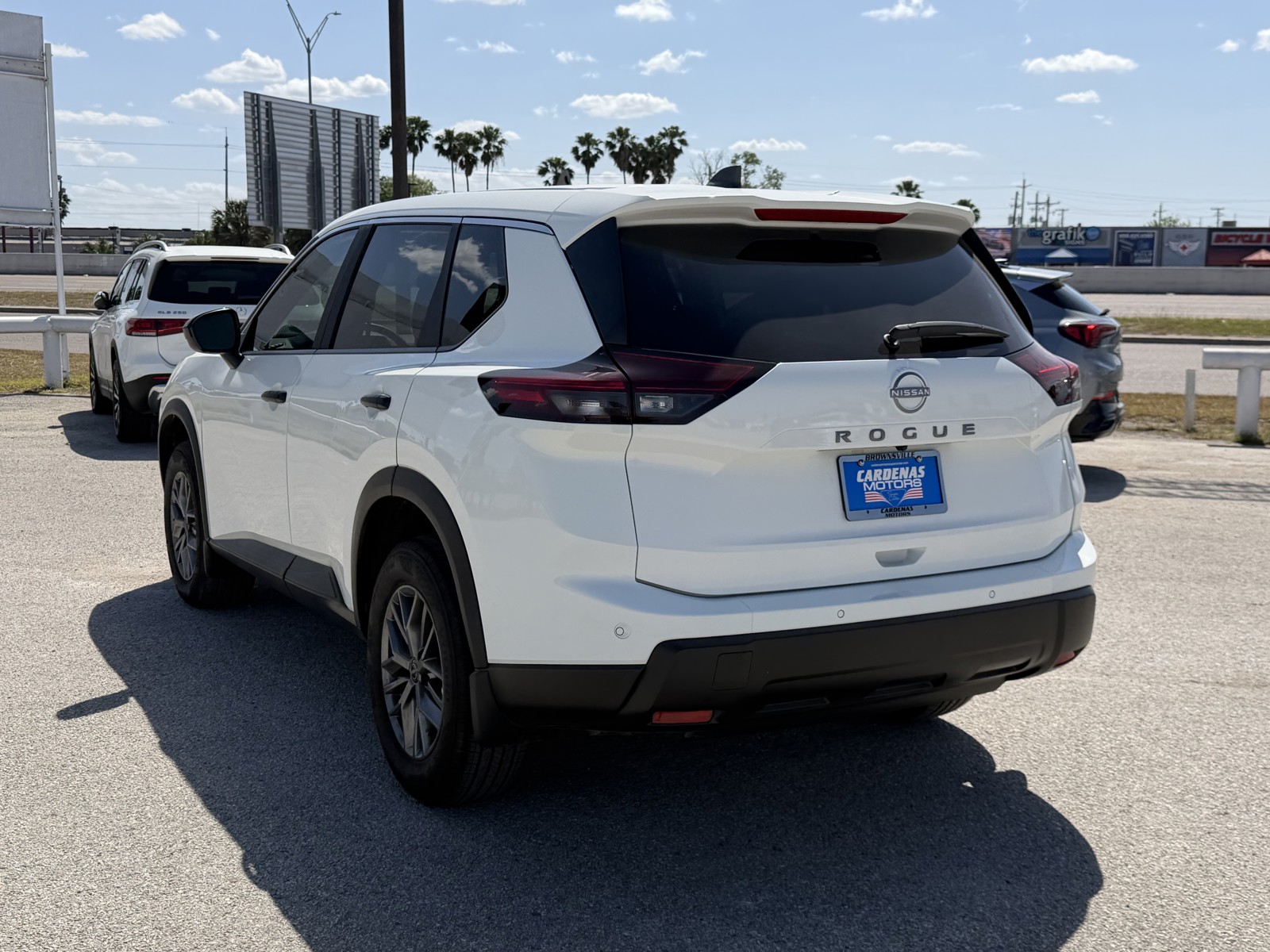 2026 Nissan Rogue S - Photo 8