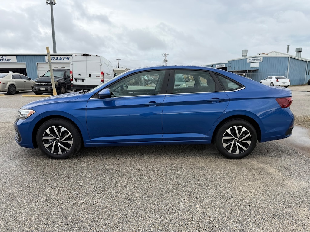 Used 2024 Volkswagen Jetta SEDAN