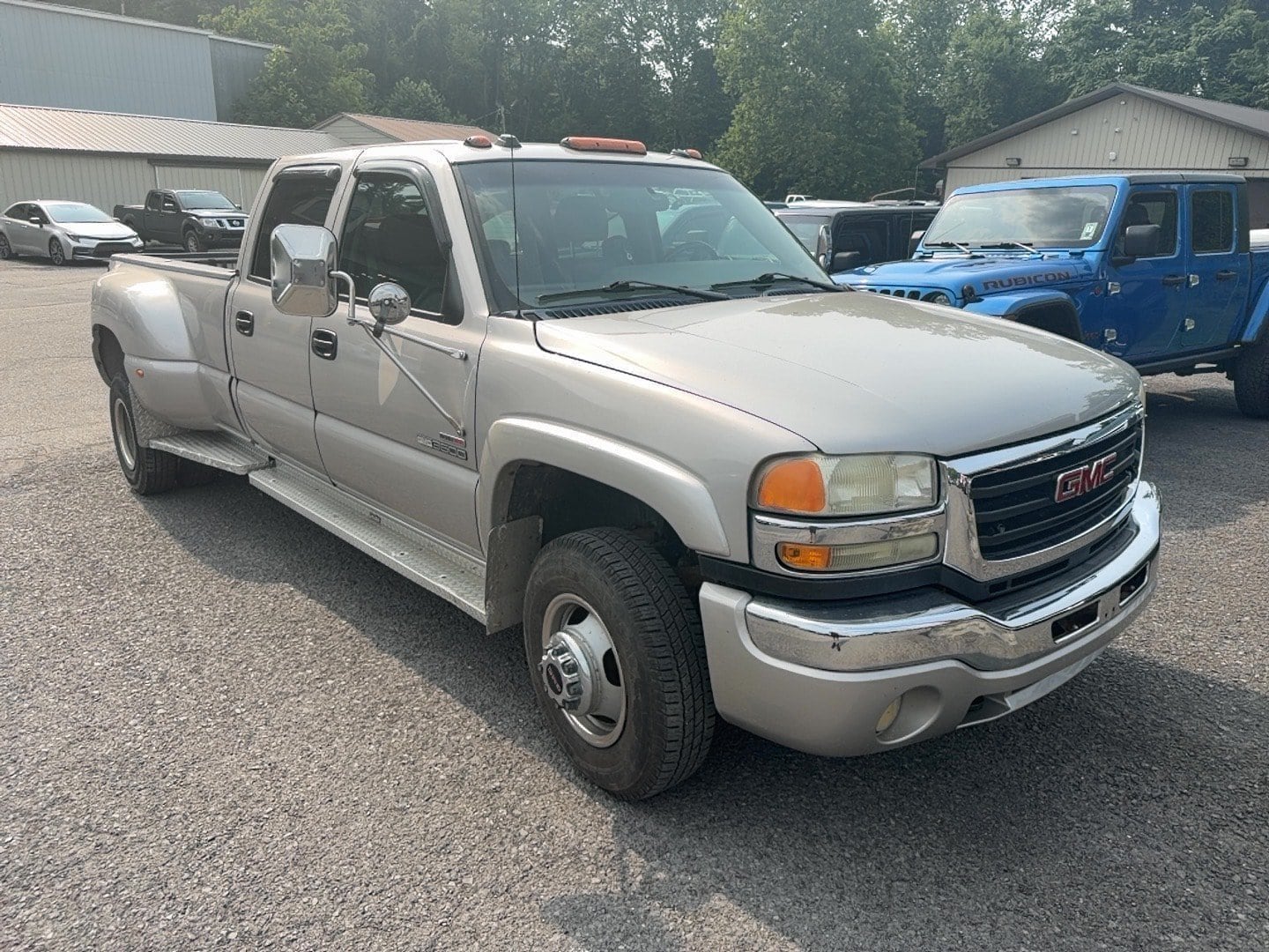 2004 GMC Sierra 3500 SLT