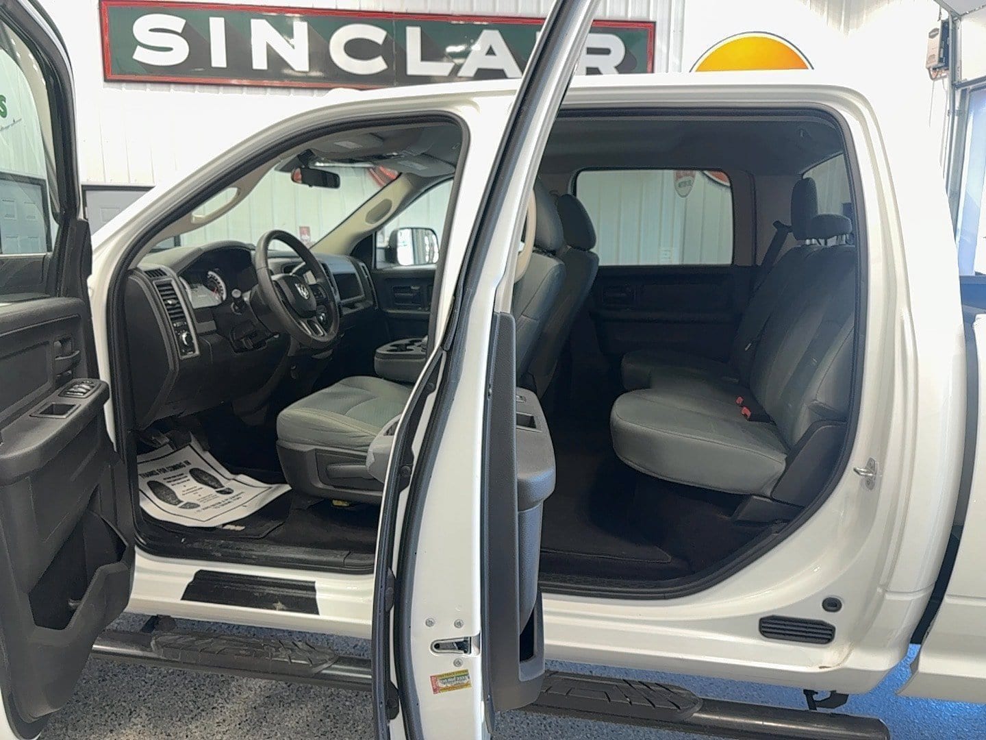 2018 RAM Ram 2500 Pickup Tradesman - Photo 9