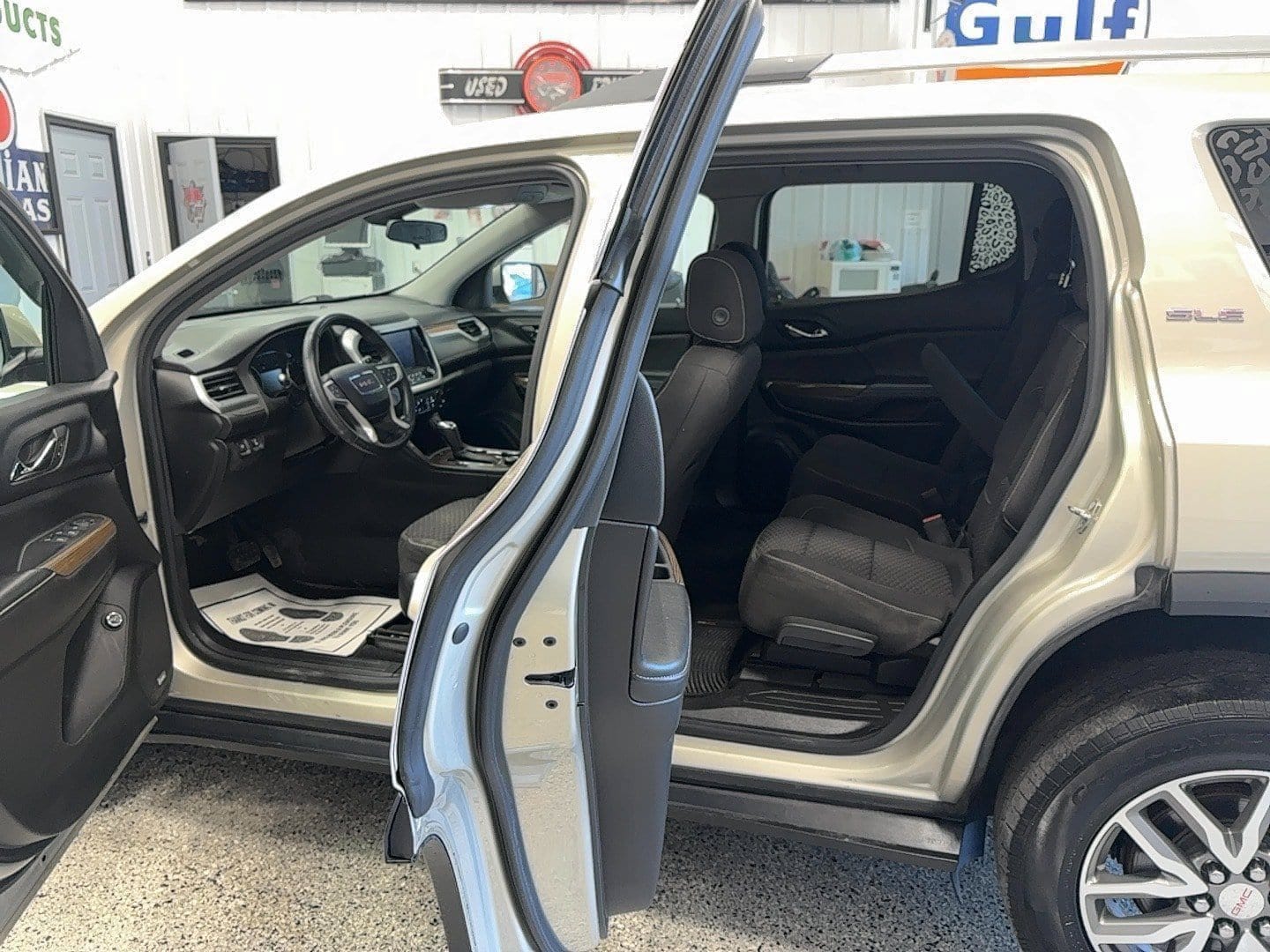 2017 GMC Acadia SLE-2 - Photo 10
