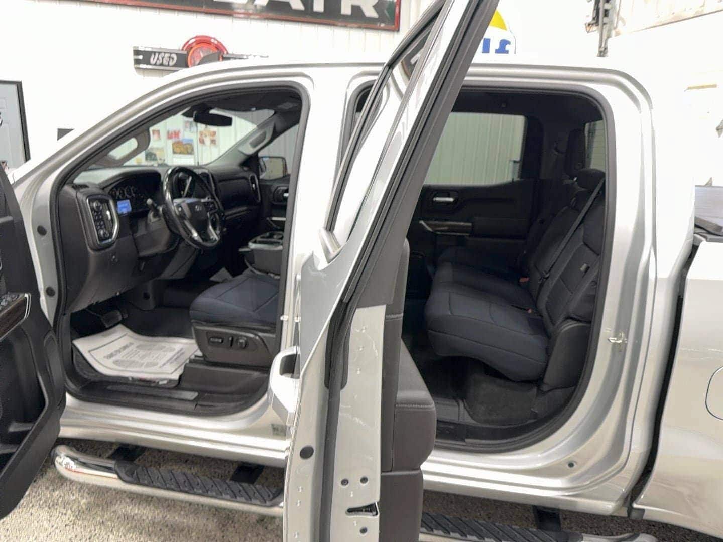 2021 Chevrolet Silverado 1500 RST - Photo 13