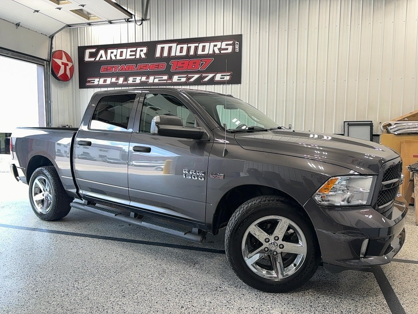 2017 RAM 1500 Express 4x4 Crew Cab 5'7's photo