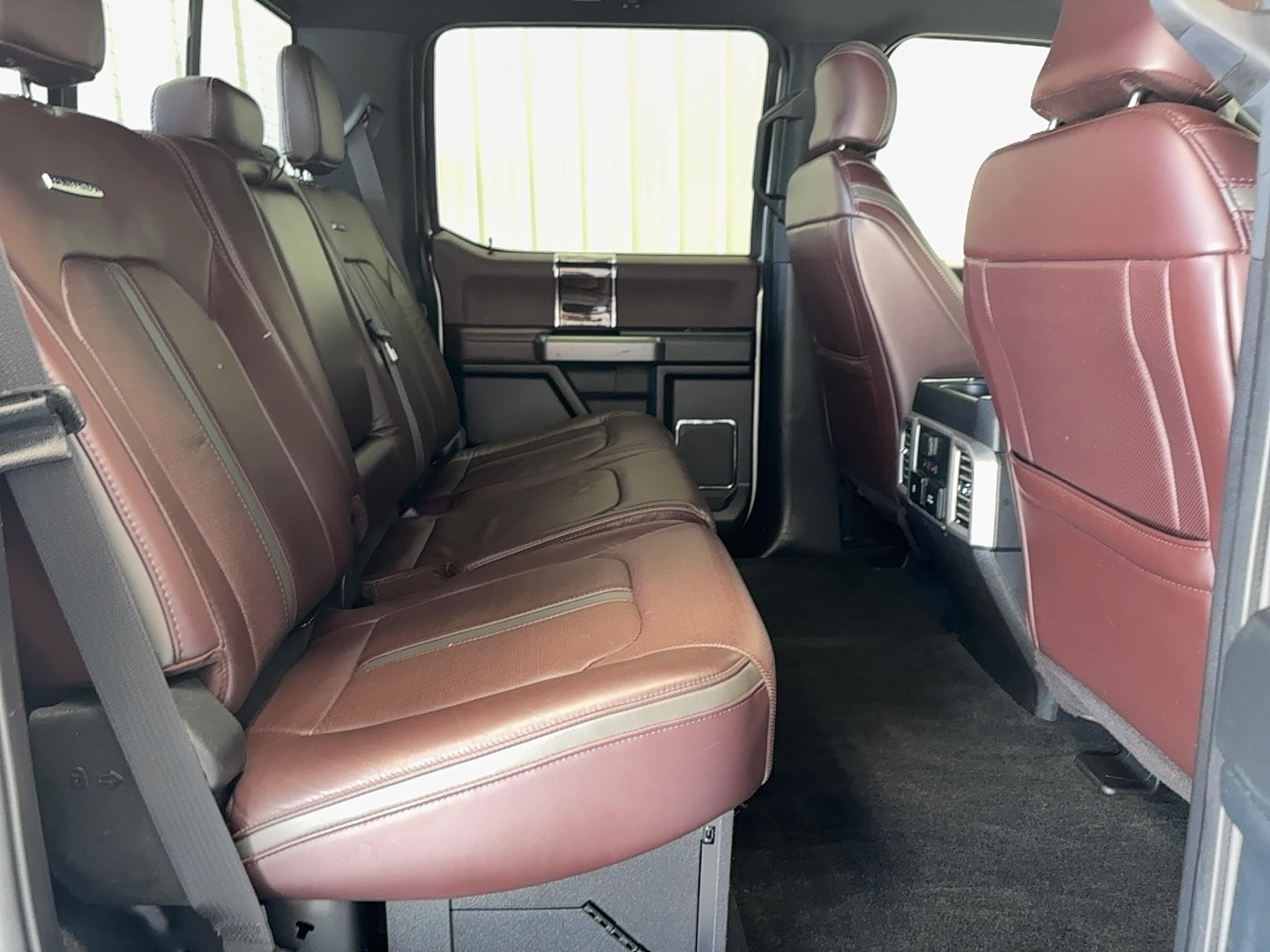 2017 Ford F-350 Super Duty Platinum - Photo 16