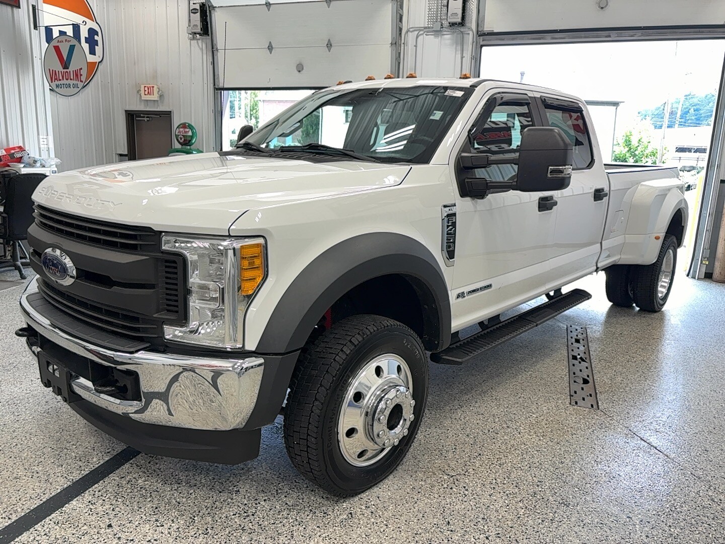 2017 Ford F-450 XL photo 3