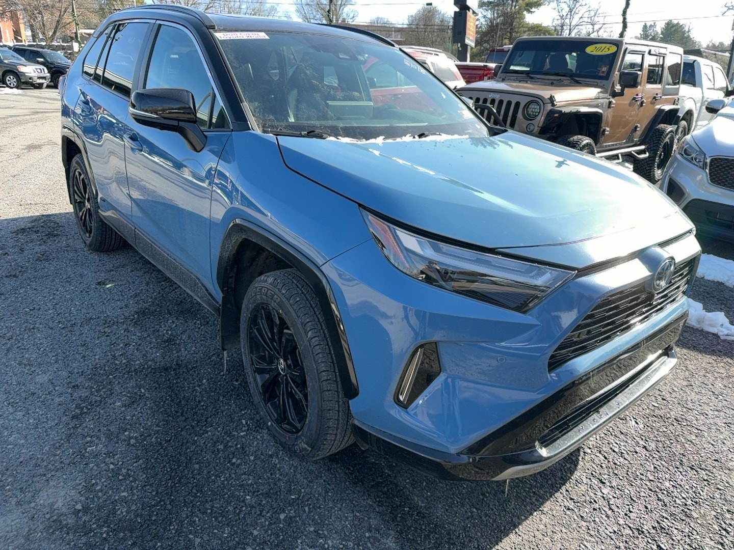 2023 Toyota RAV4 XSE's photo