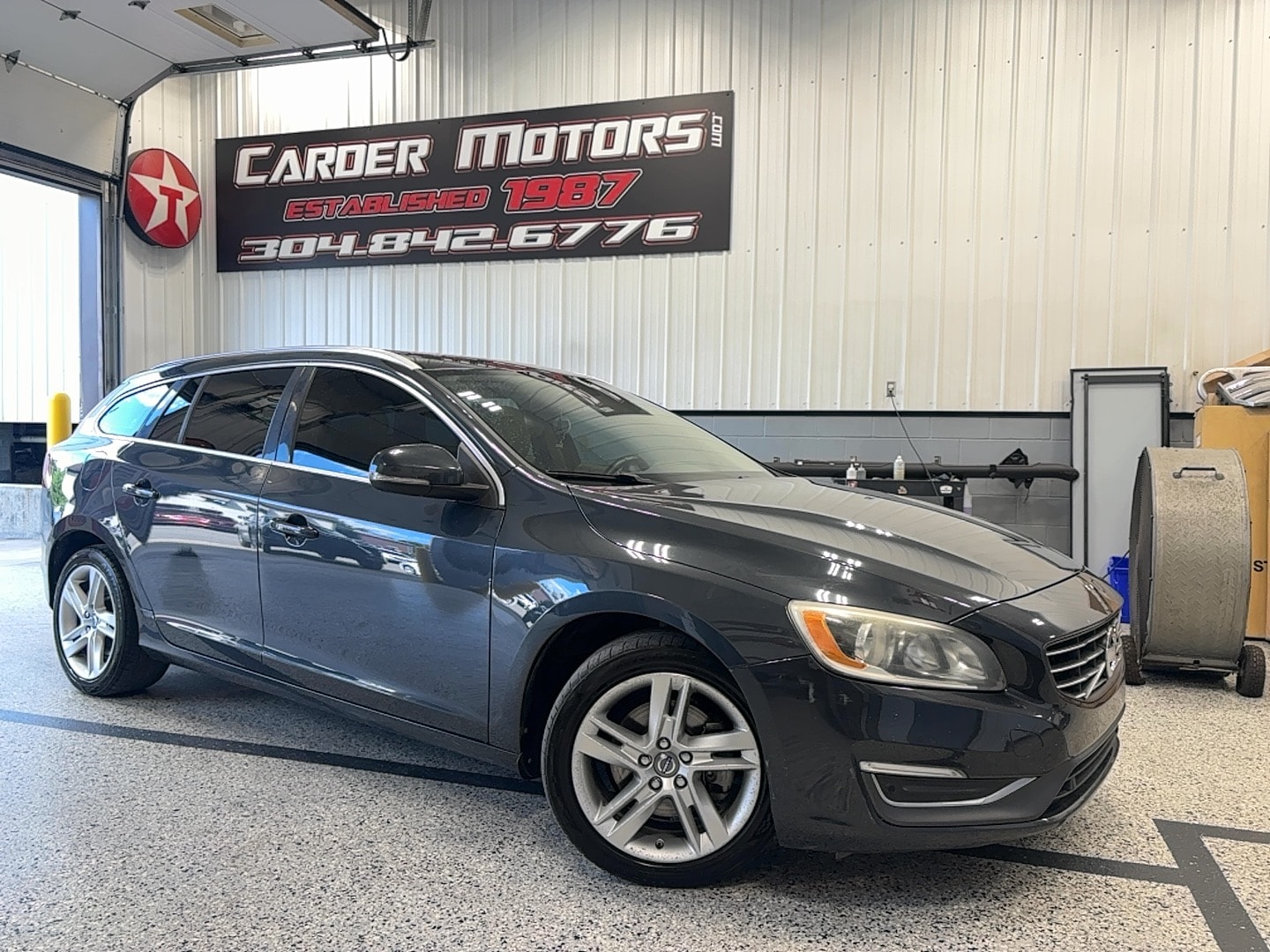 2015 Volvo V60 T5 Drive-E FWD Premier's photo