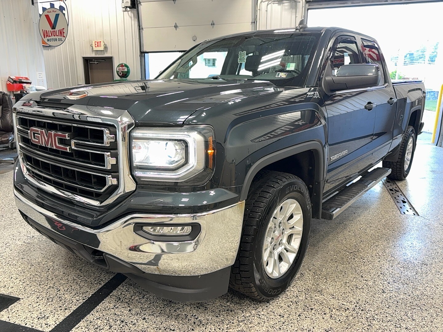2018 Gmc Sierra 1500 SLE photo 3