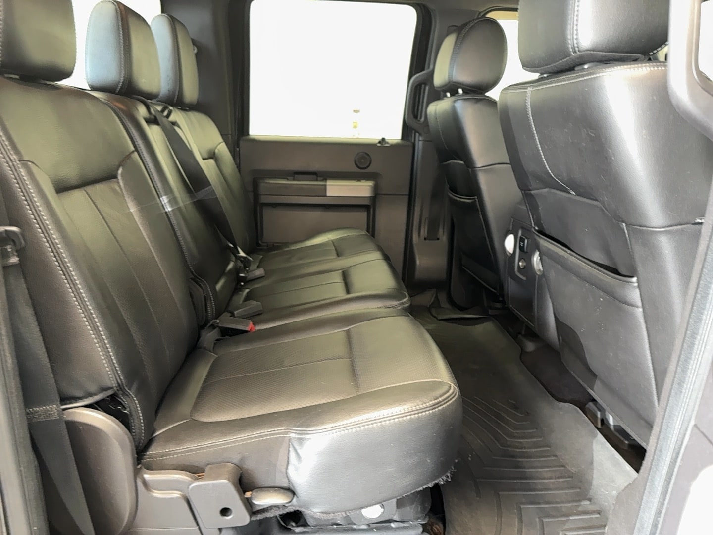 2015 Ford F-350 Super Duty Platinum - Photo 15
