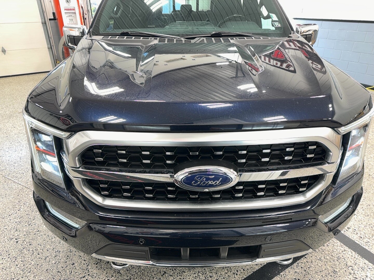 2021 Ford F-150 Platinum photo 2