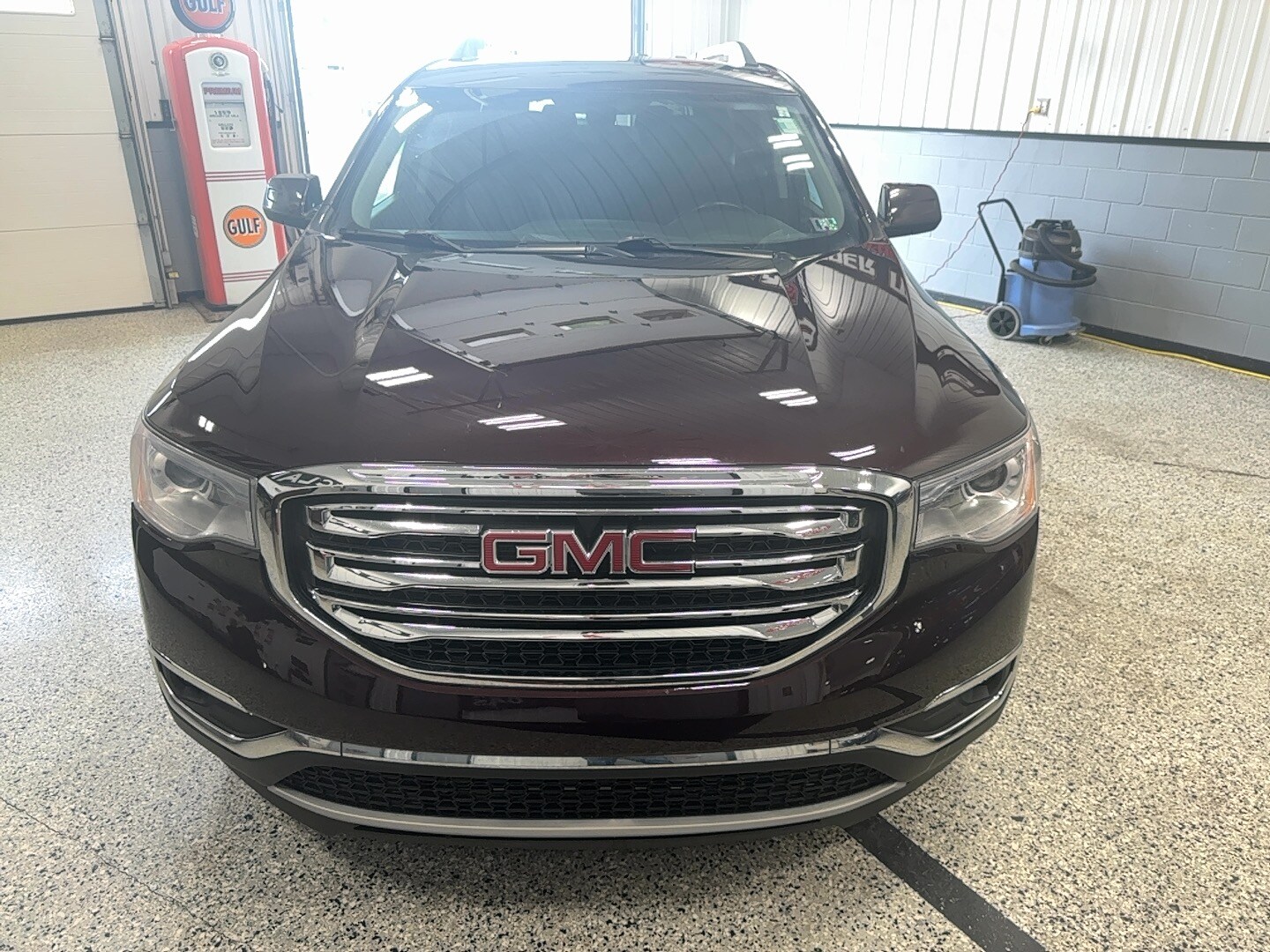 2018 Gmc Acadia SLE photo 2