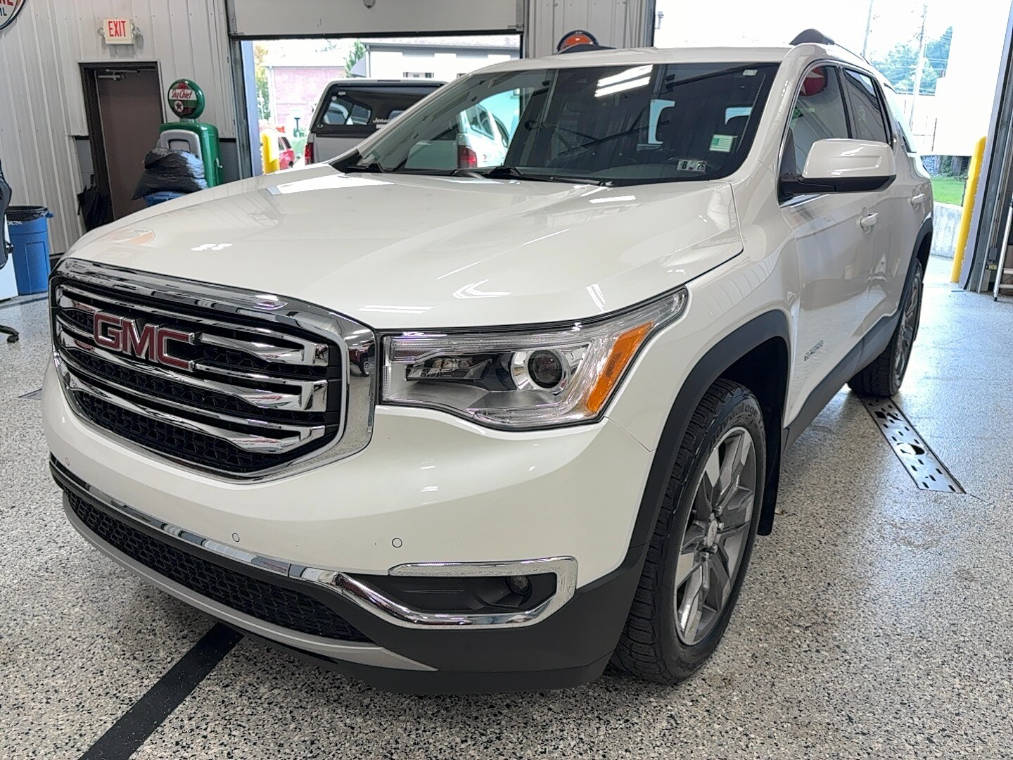 2017 Gmc Acadia SLT photo 3