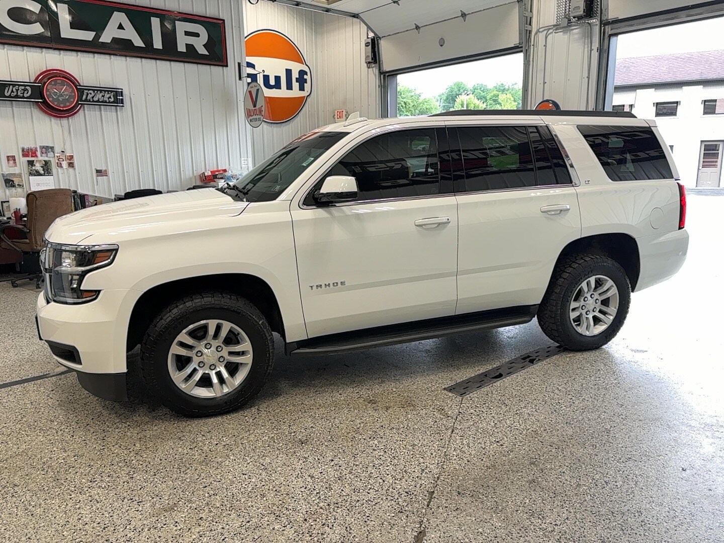 2018 Chevrolet Tahoe LT photo 4