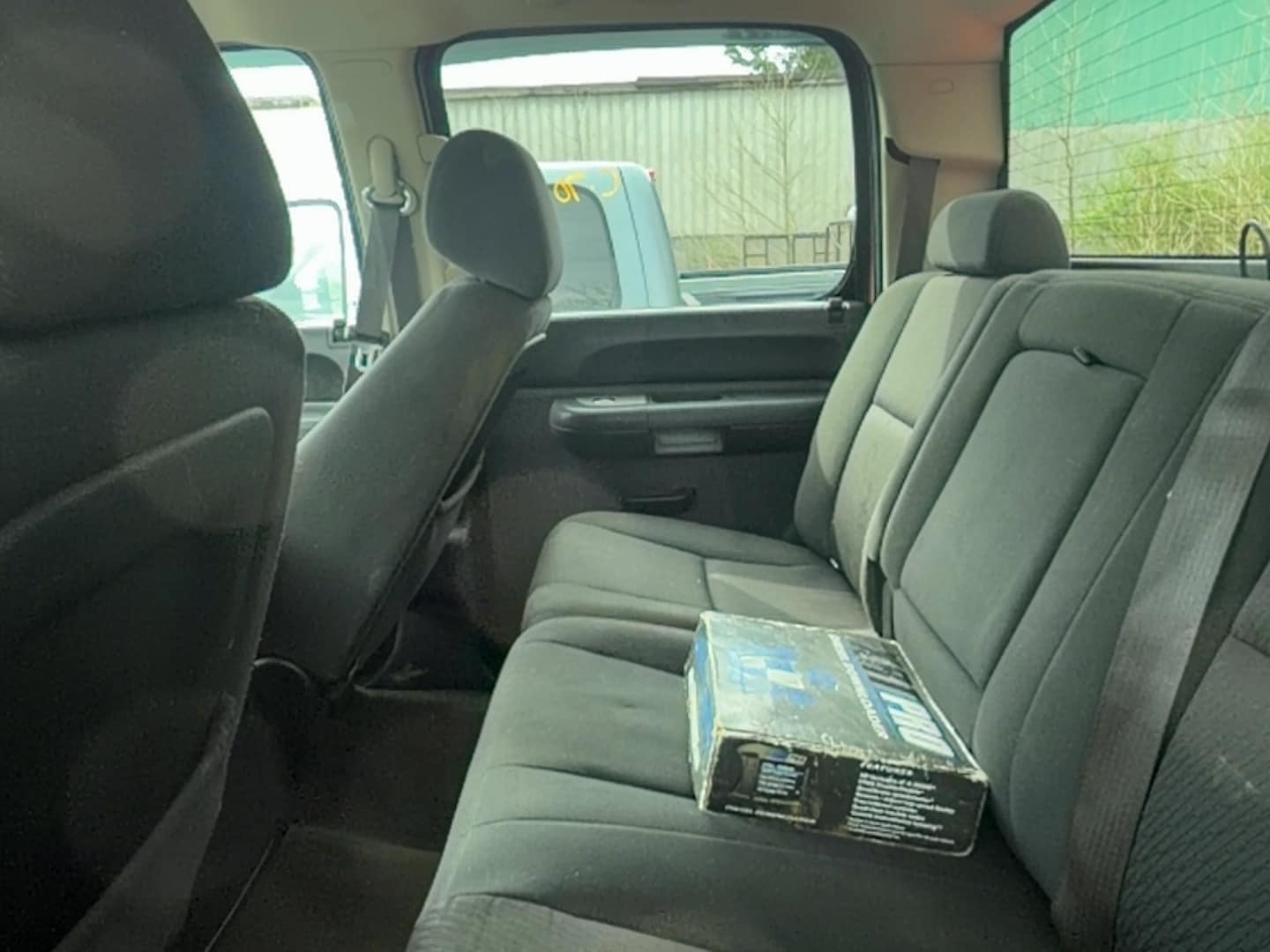 View vehicle photo 4