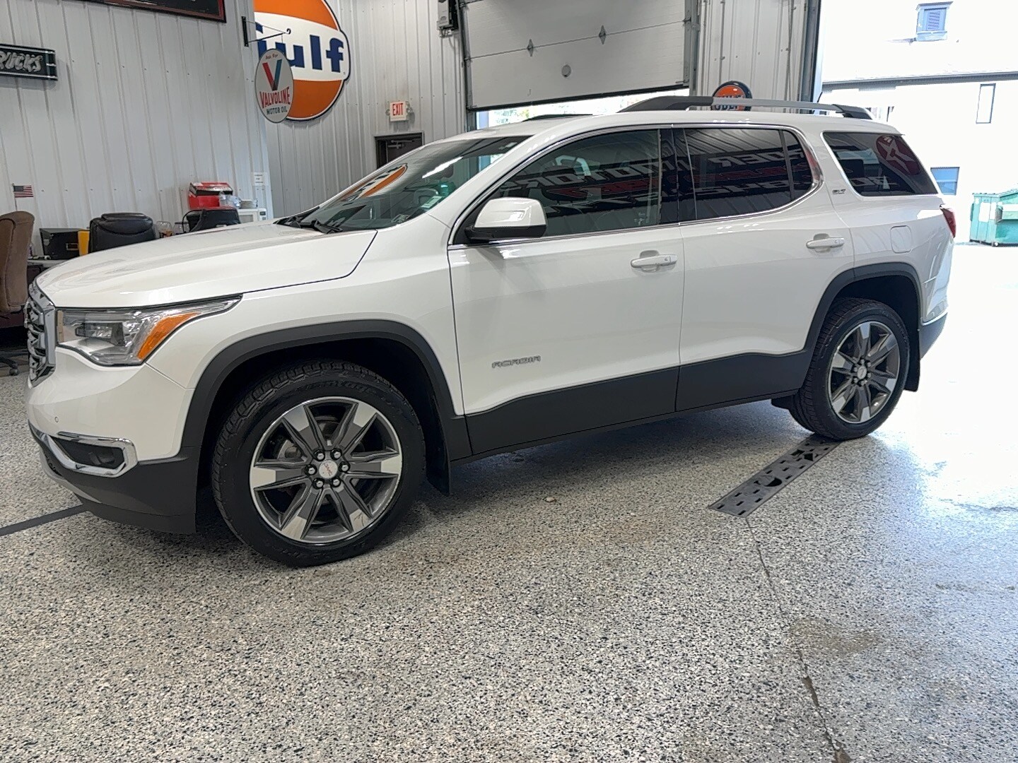 2017 Gmc Acadia SLT photo 4