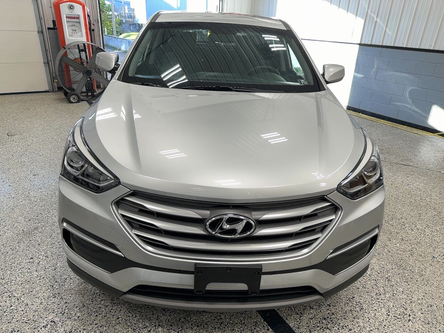 2018 Hyundai Santa Fe Sport Base photo 2