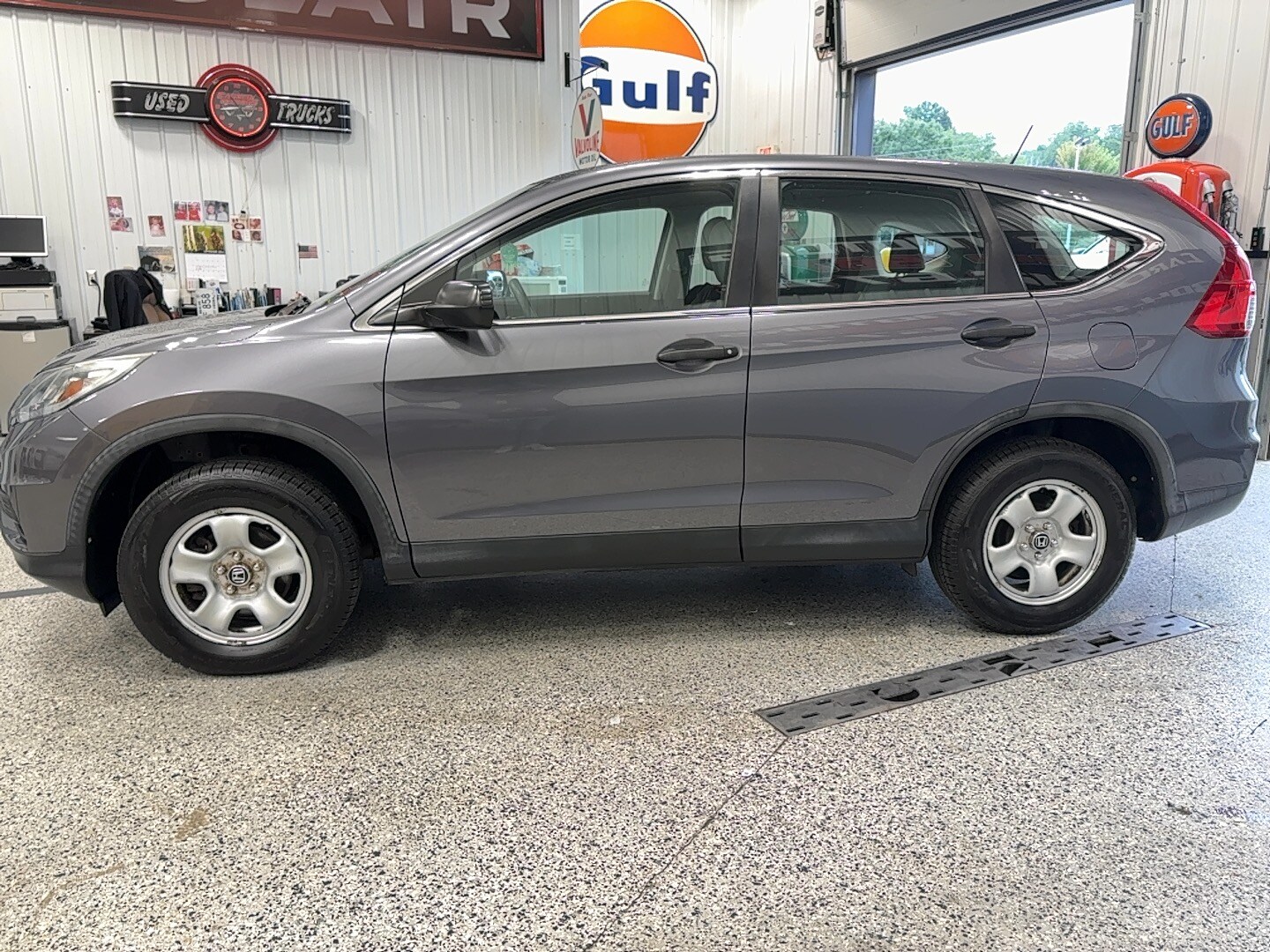 2016 Honda CR-V LX photo 4