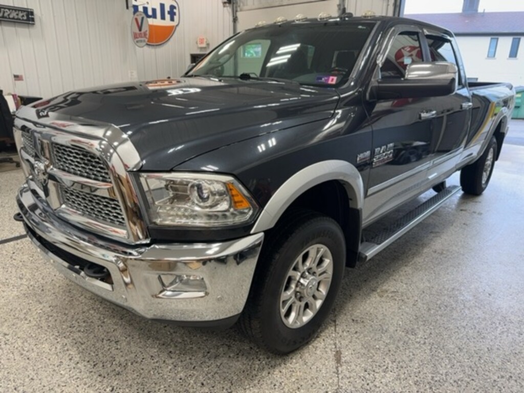 Used 2016 Ram 2500 For Sale at Carder Motors Inc. VIN 3C6UR5KJ0GG218396