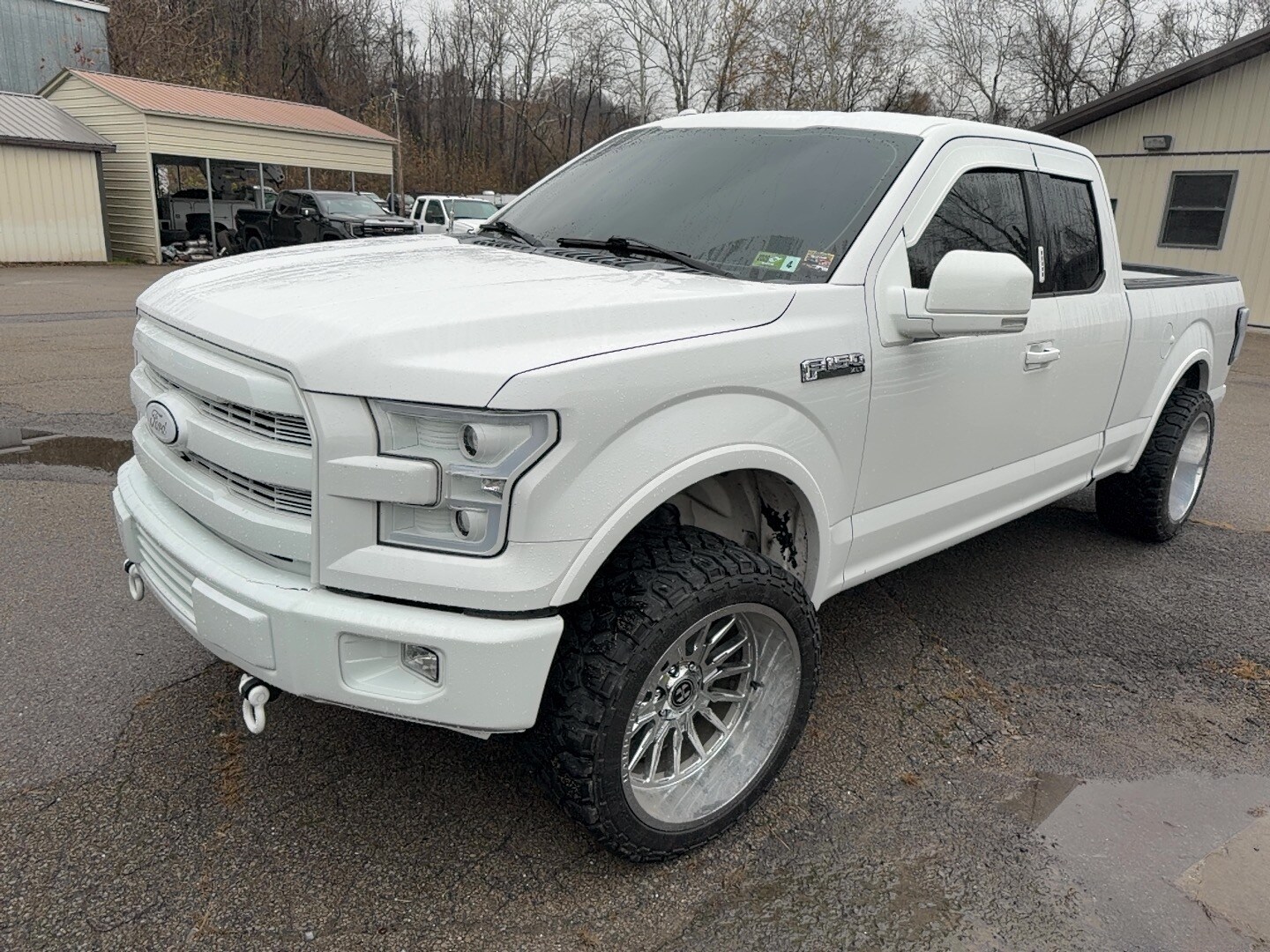 2017 Ford F-150 XLT photo 2