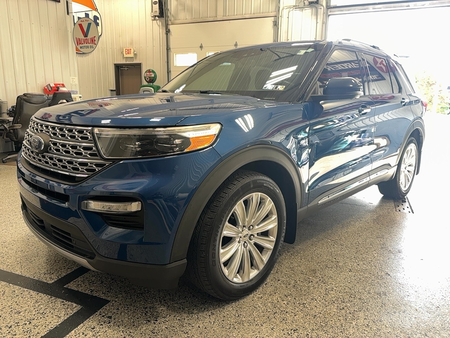 2020 Ford Explorer Limited photo 3