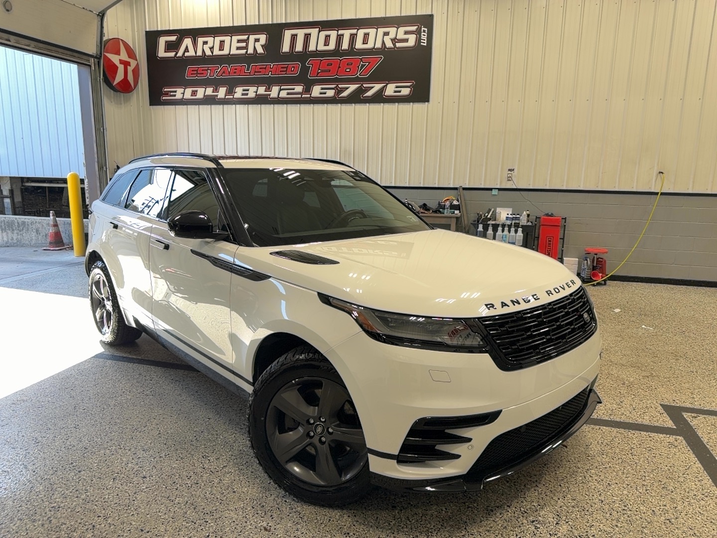 2025 Land Rover Range Rover Velar P250 Dynamic SE