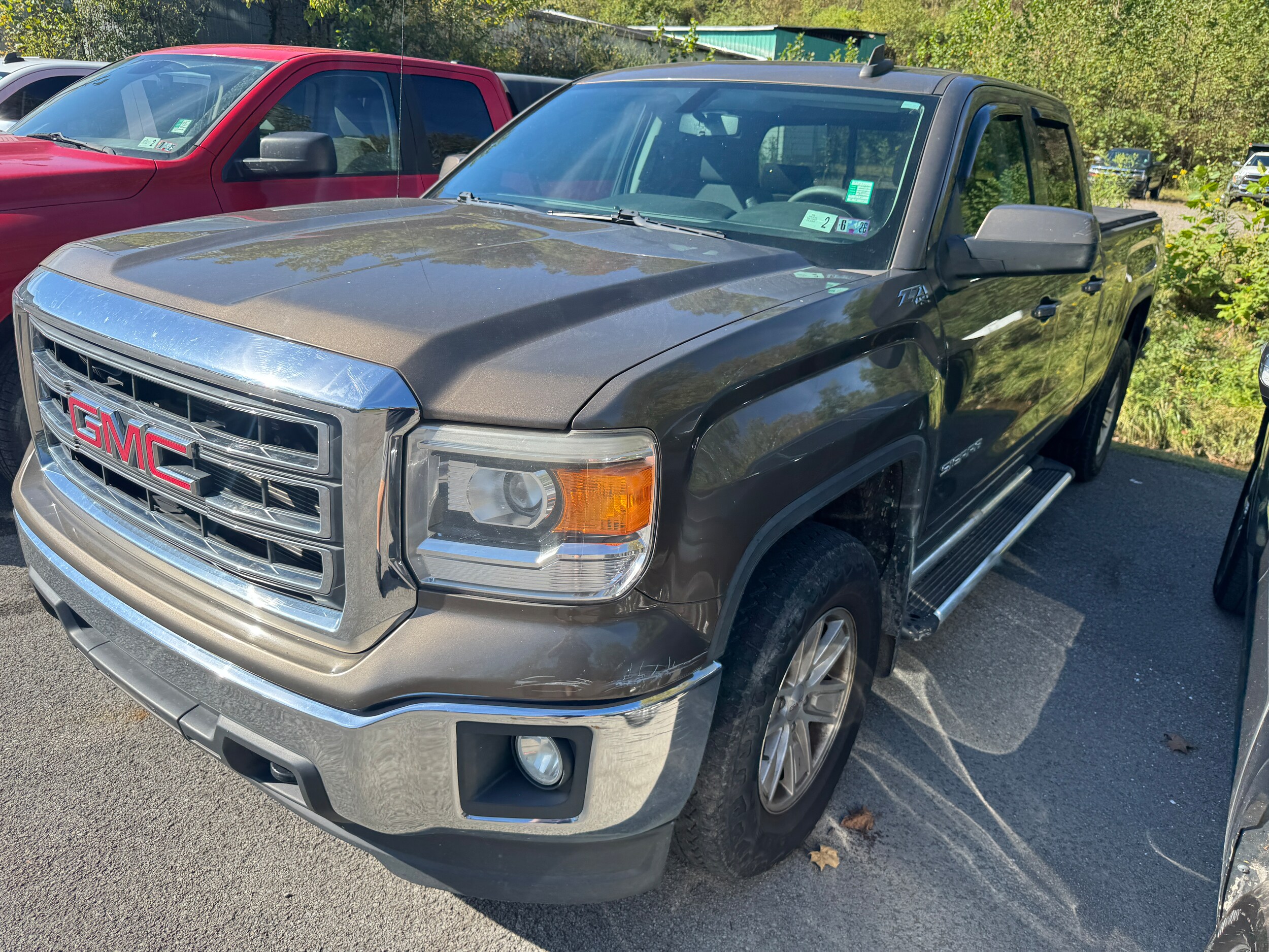 2015 Gmc Sierra 1500 SLE photo 2