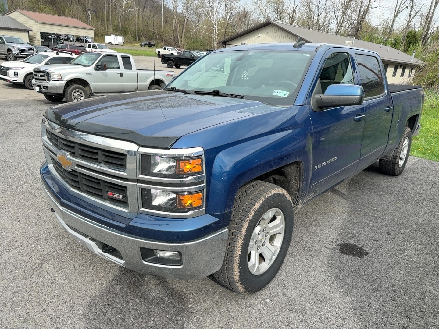 View vehicle photo 2