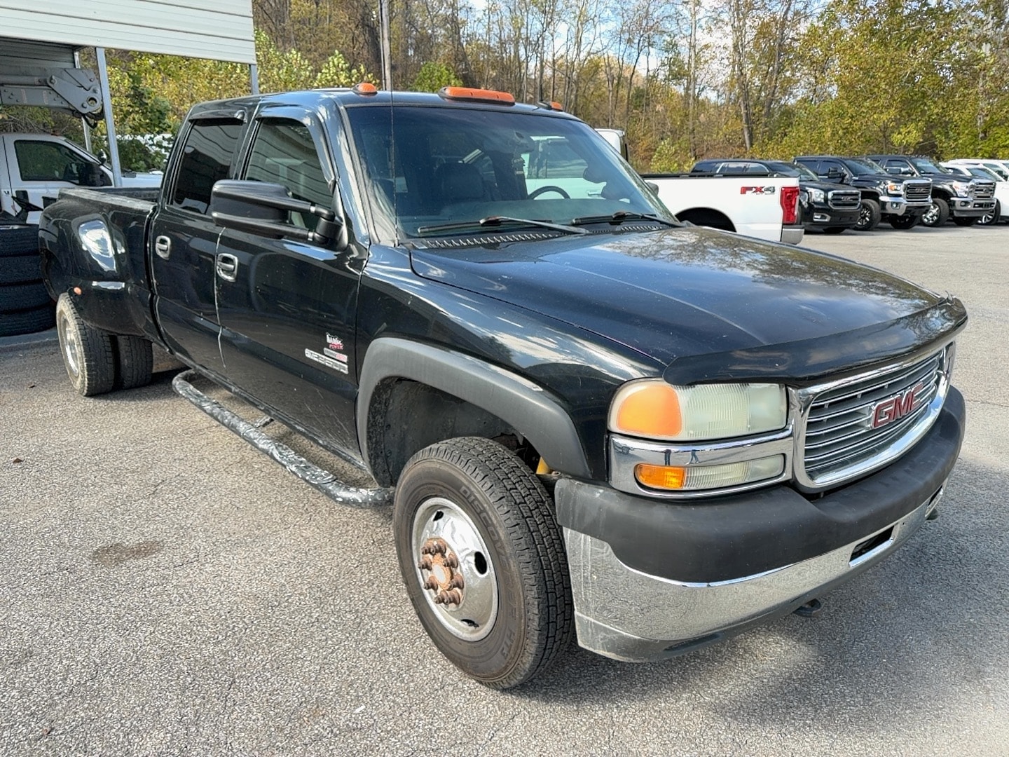 2002 GMC Sierra SLE's photo