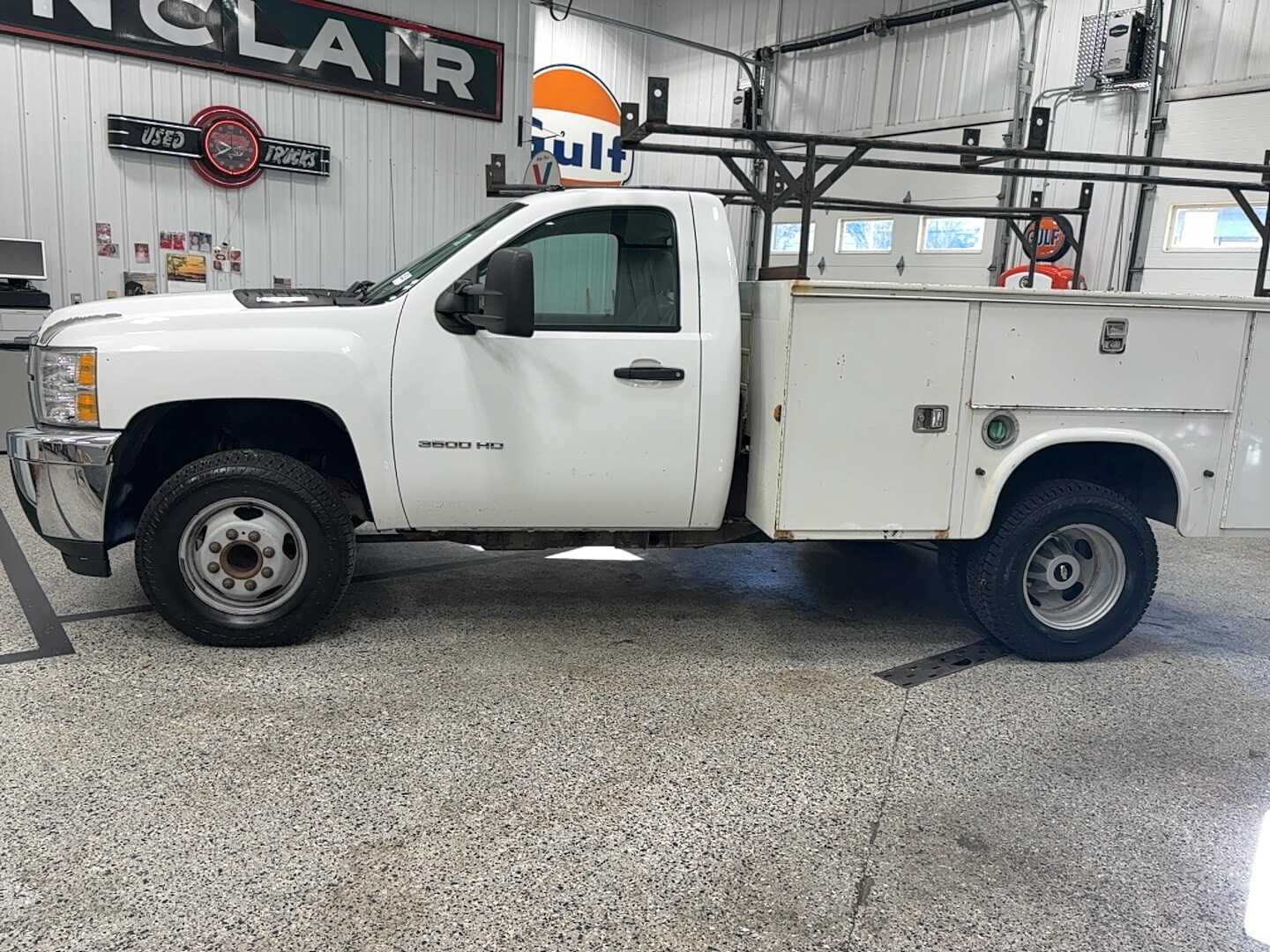2012 Chevrolet Silverado 3500HD Work Truck photo 4