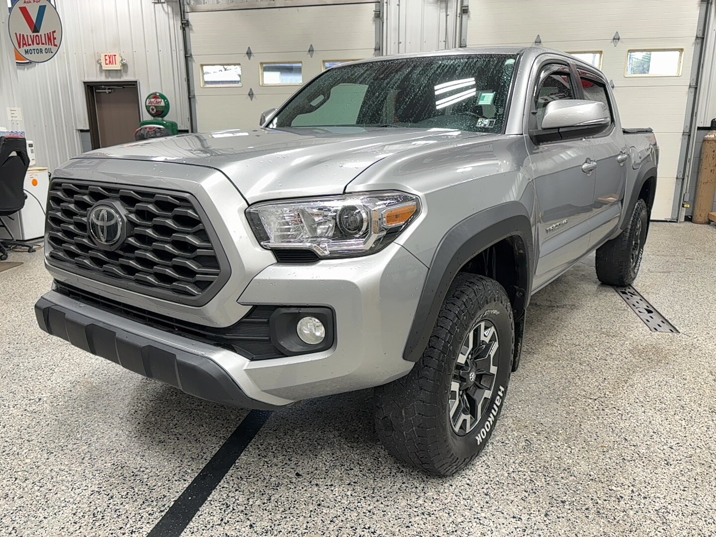 2020 Toyota Tacoma TRD V6 photo 3